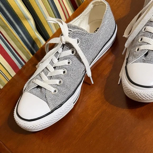 Converse All Star Women’s 7.5 Silver Gray Knit Fabric Sparkle Sweater Sneakers - Picture 6 of 13